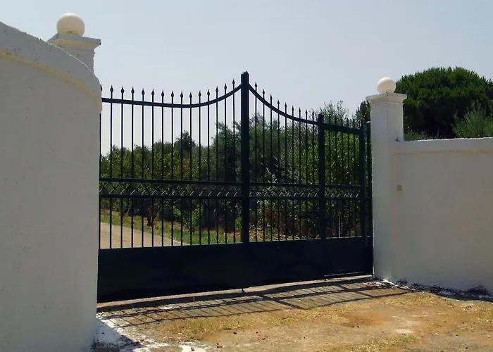 Apollon House Near The Apartamento Ágios Matthaíos